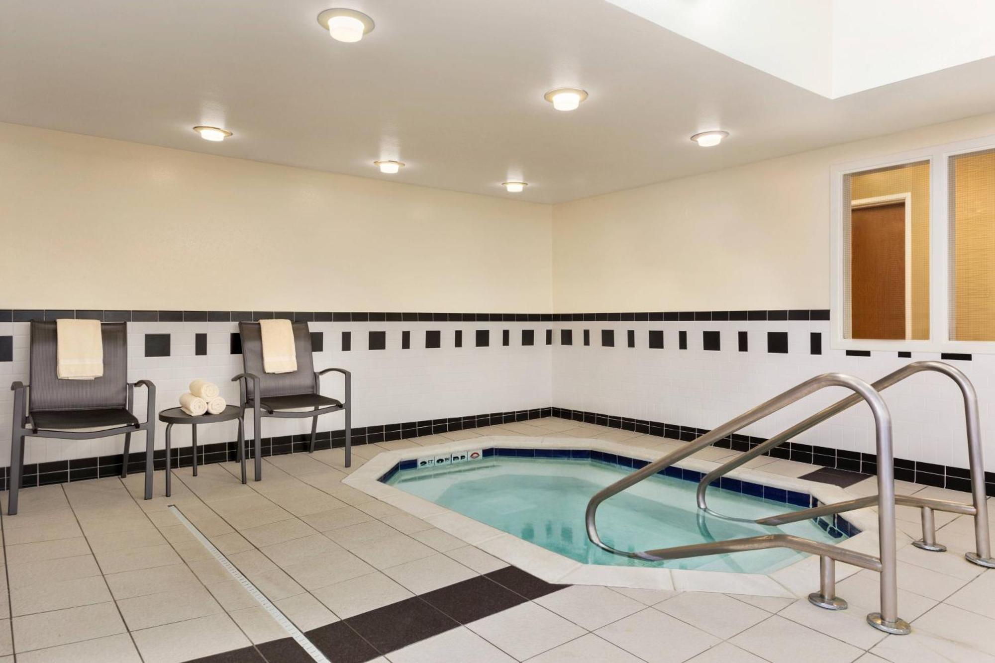Fairfield Inn & Suites By Marriott Toledo Maumee Exteriör bild